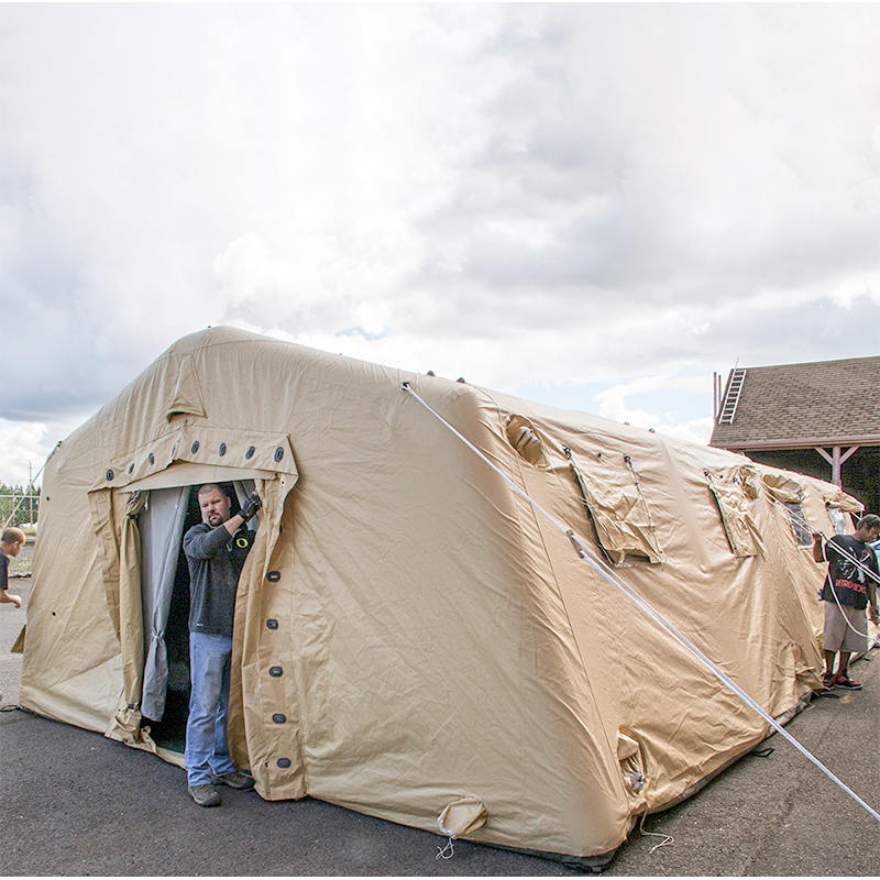 5,6 x 9,95 m monikäyttöinen keskinopeasti levitettävä suoja matalapaineinen puhallettava teltta